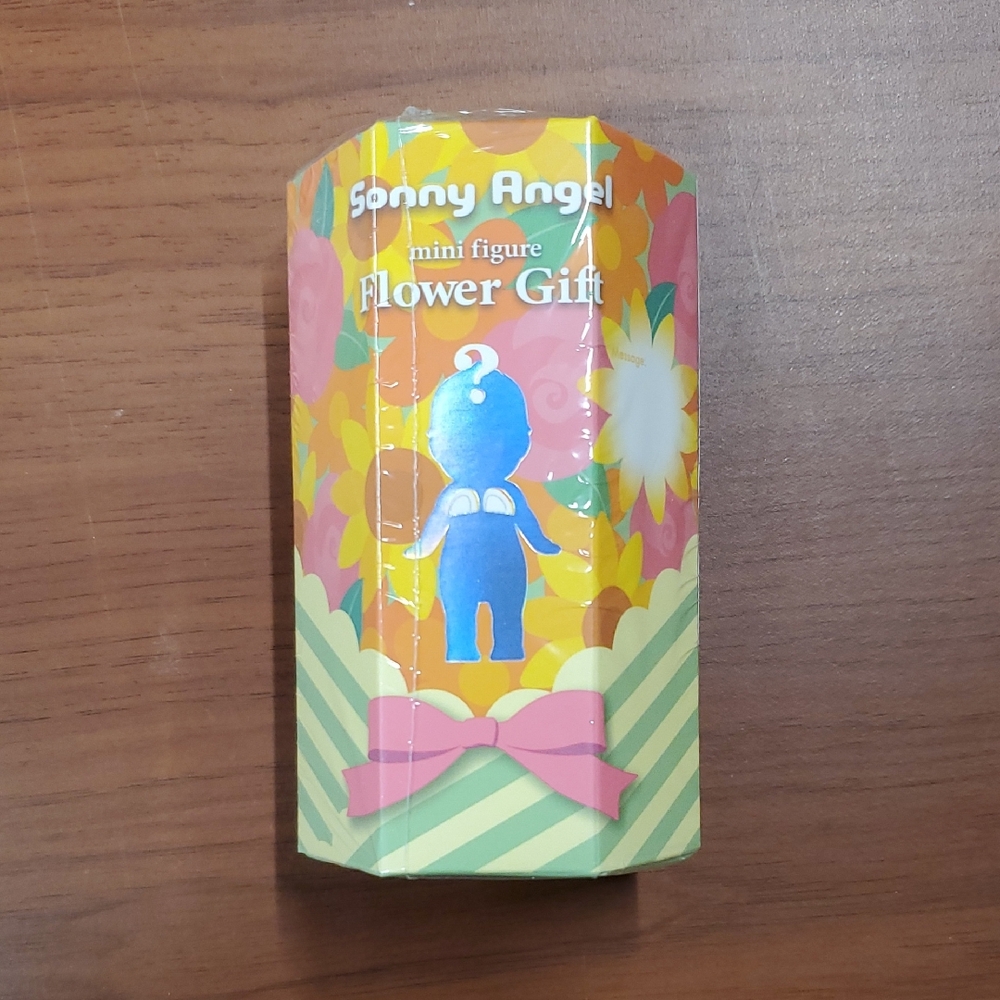 Sonny Angel Flower Gift Mini Figure